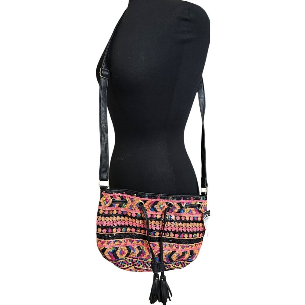 Rue 21 Western Style Shoulder Bag w/Colorful Sequins & Tassel Style #0404 (NEW)